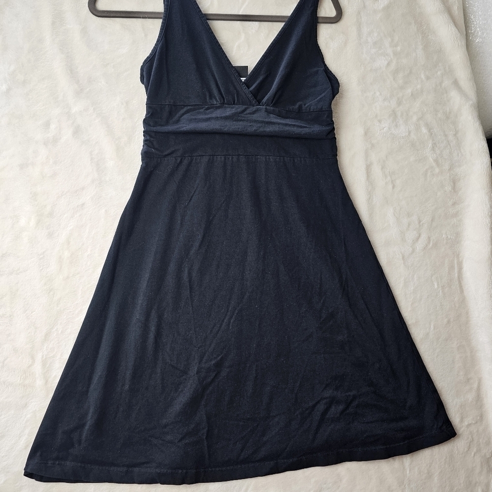 Patagonia Dress womens Small V Neck A Line black organic cotton